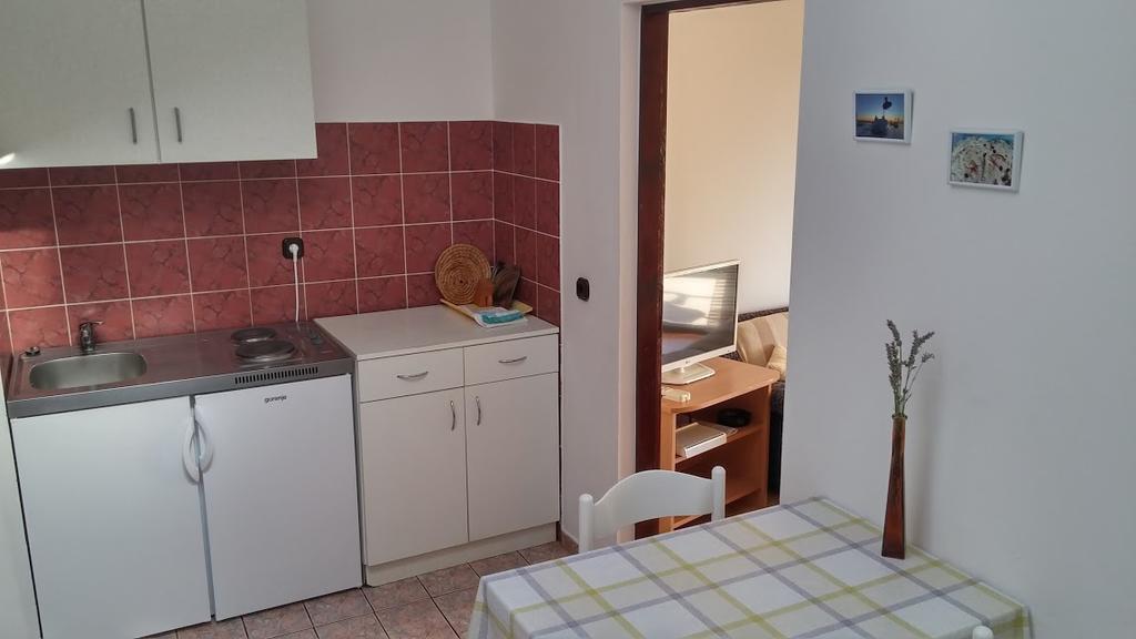 Apartman Duje Petrčane Exterior foto