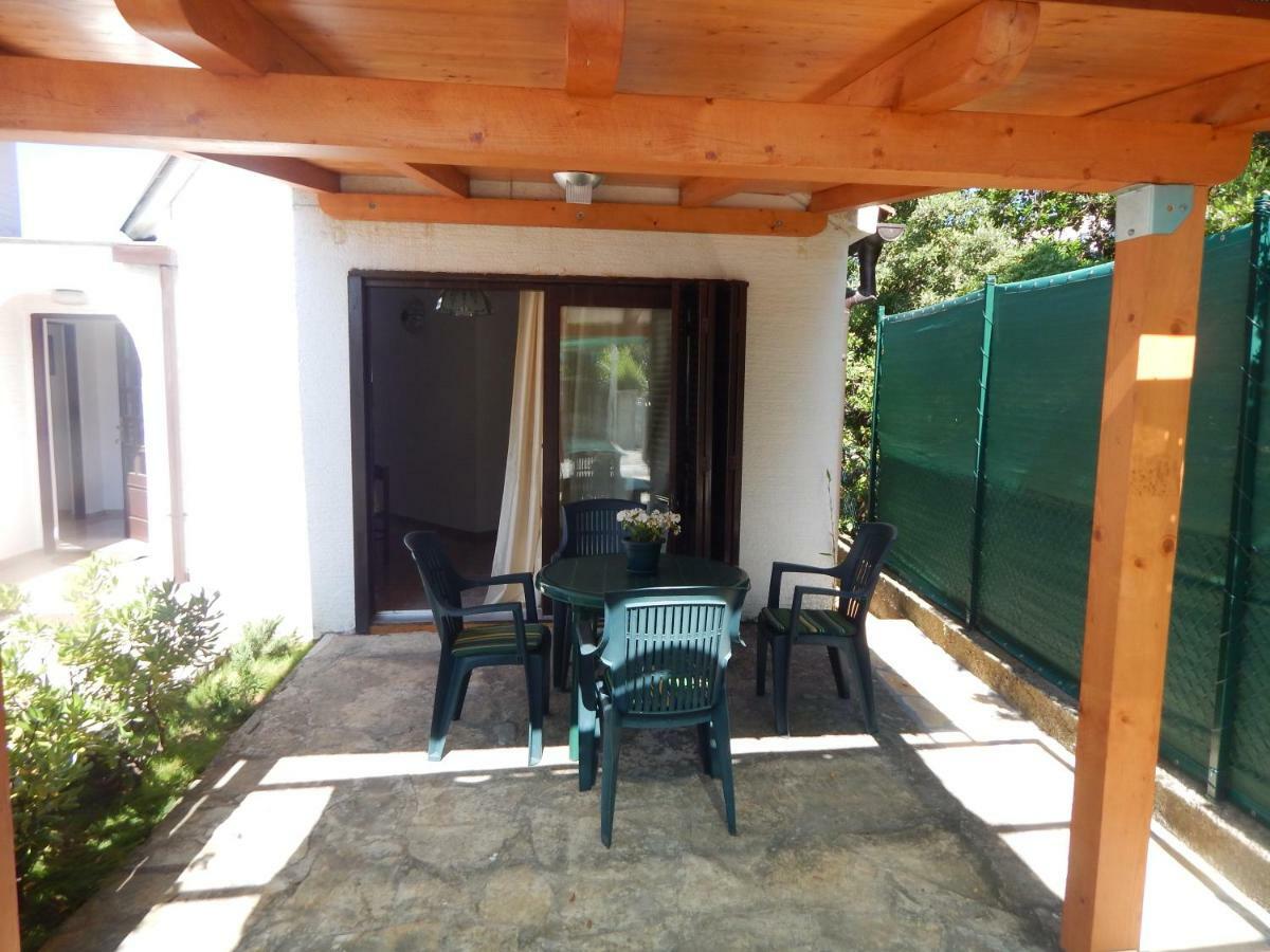 Apartman Duje Petrčane Exterior foto