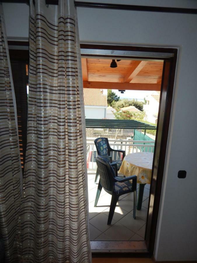 Apartman Duje Petrčane Exterior foto